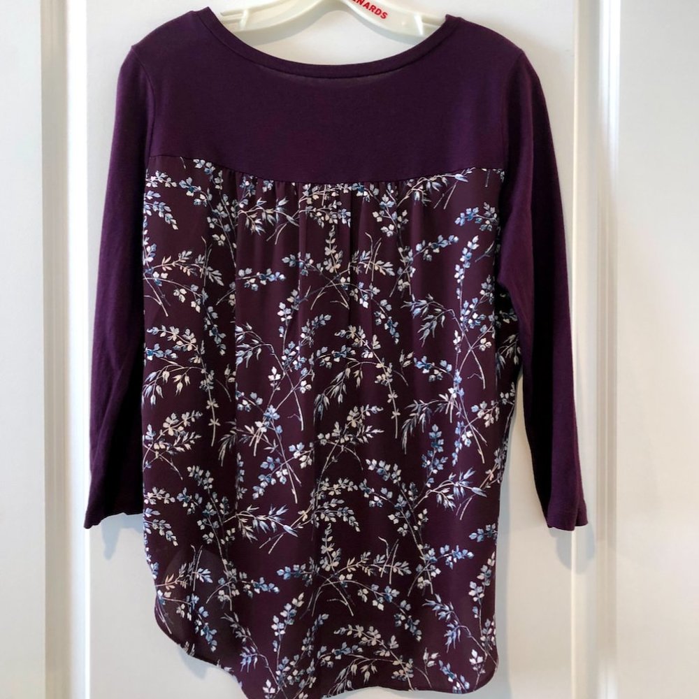 LOFT Purple 3/4 Sleeve Shirt with Flowy Floral Patterned Back
